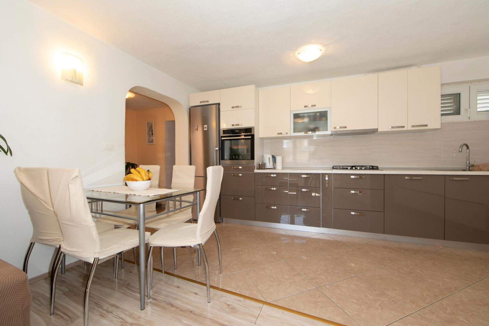 Apartmani Darinka Башка-Вода Экстерьер фото
