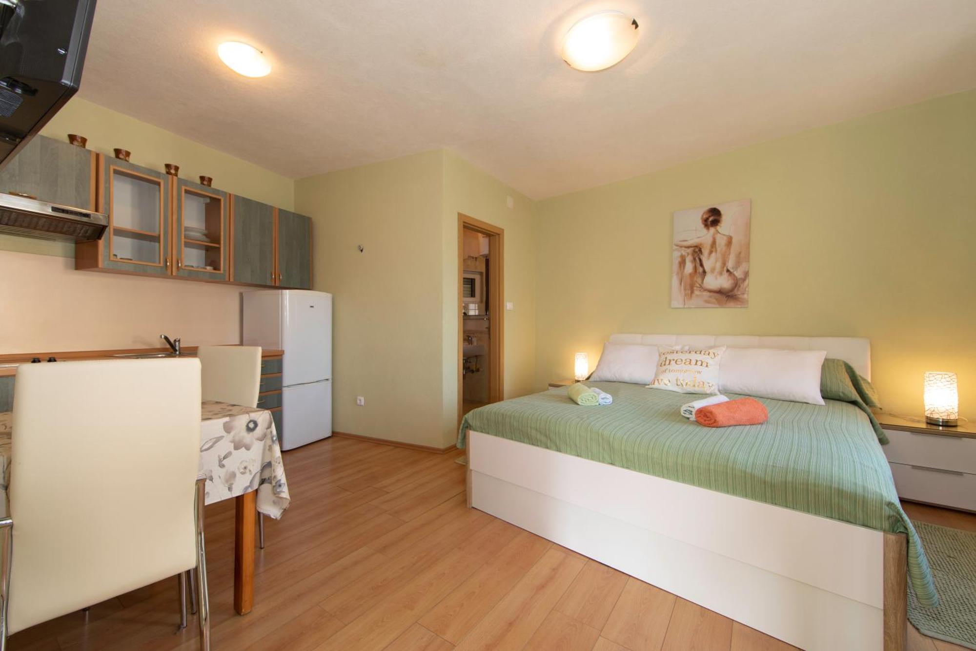 Apartmani Darinka Башка-Вода Экстерьер фото