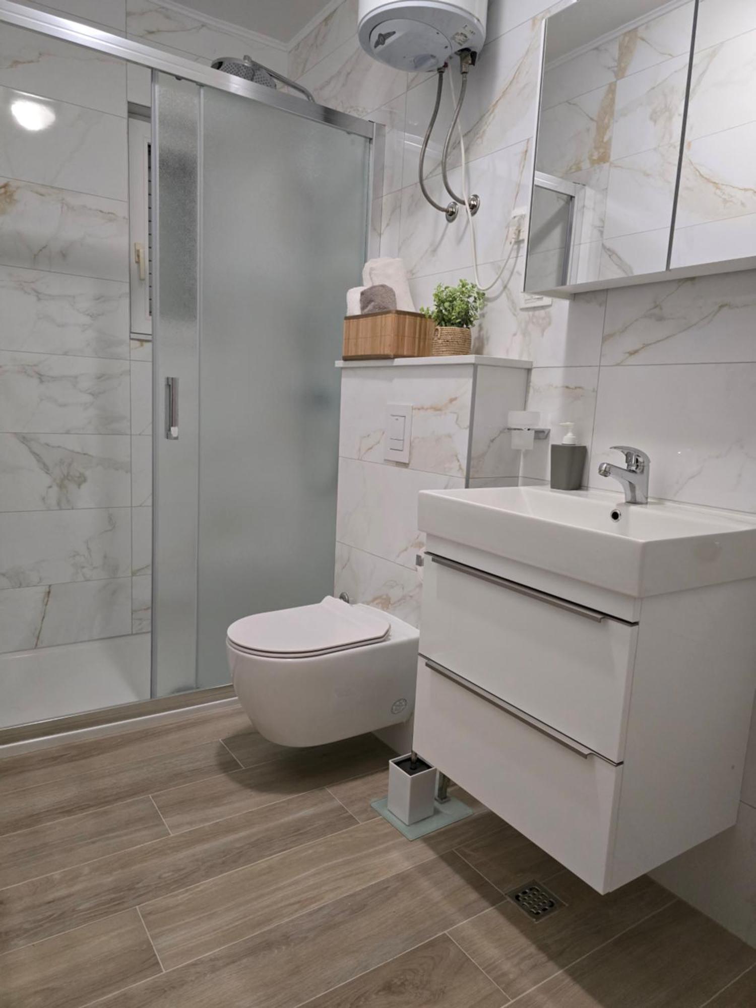 Apartmani Darinka Башка-Вода Экстерьер фото