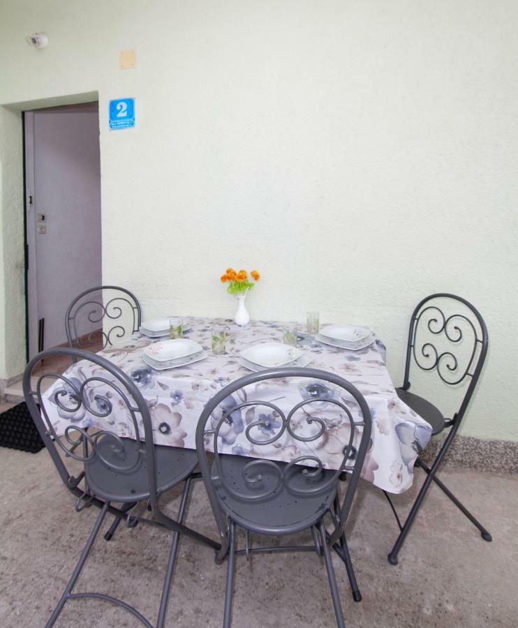 Apartmani Darinka Башка-Вода Экстерьер фото