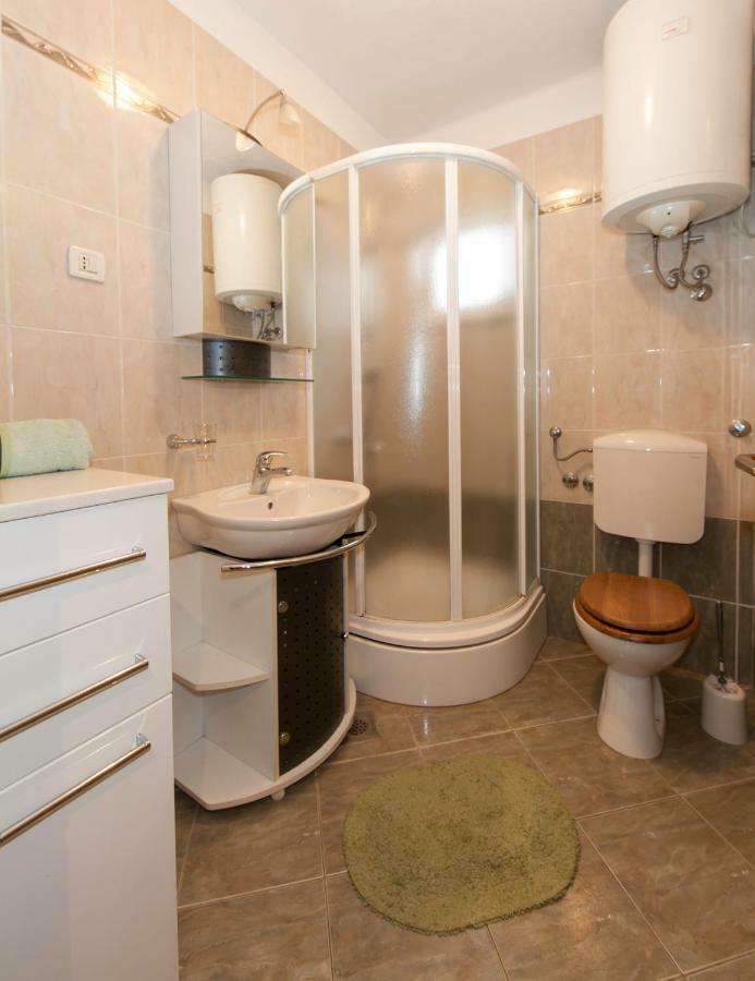 Apartmani Darinka Башка-Вода Экстерьер фото