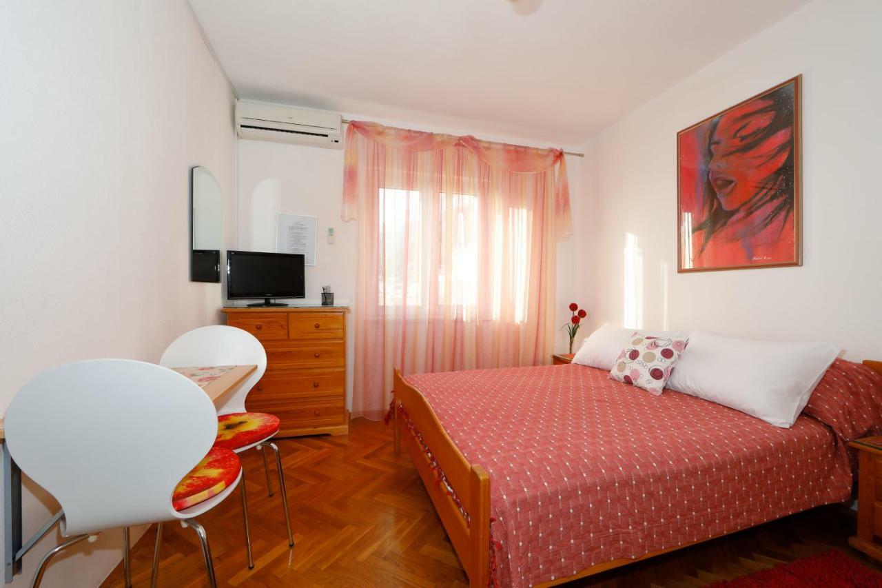 Apartmani Darinka Башка-Вода Экстерьер фото